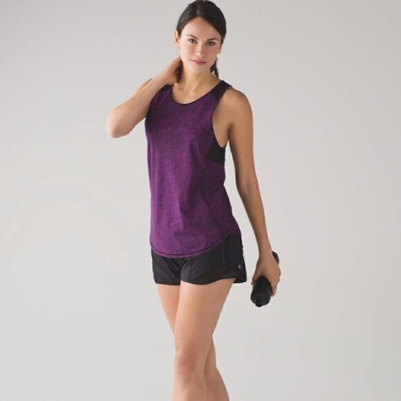 Lululemon Sculpt Tank II
Circuit Aurora Black / Black - Picture 2 of 6